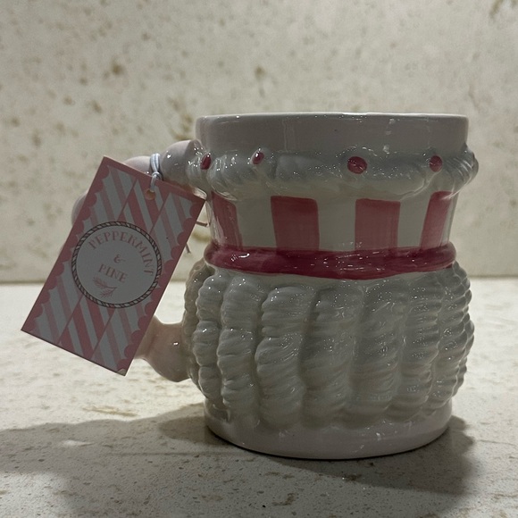 Peppermint & Pine Pink & White Nutcracker Christmas Mug *BNWT* - Picture 2 of 2